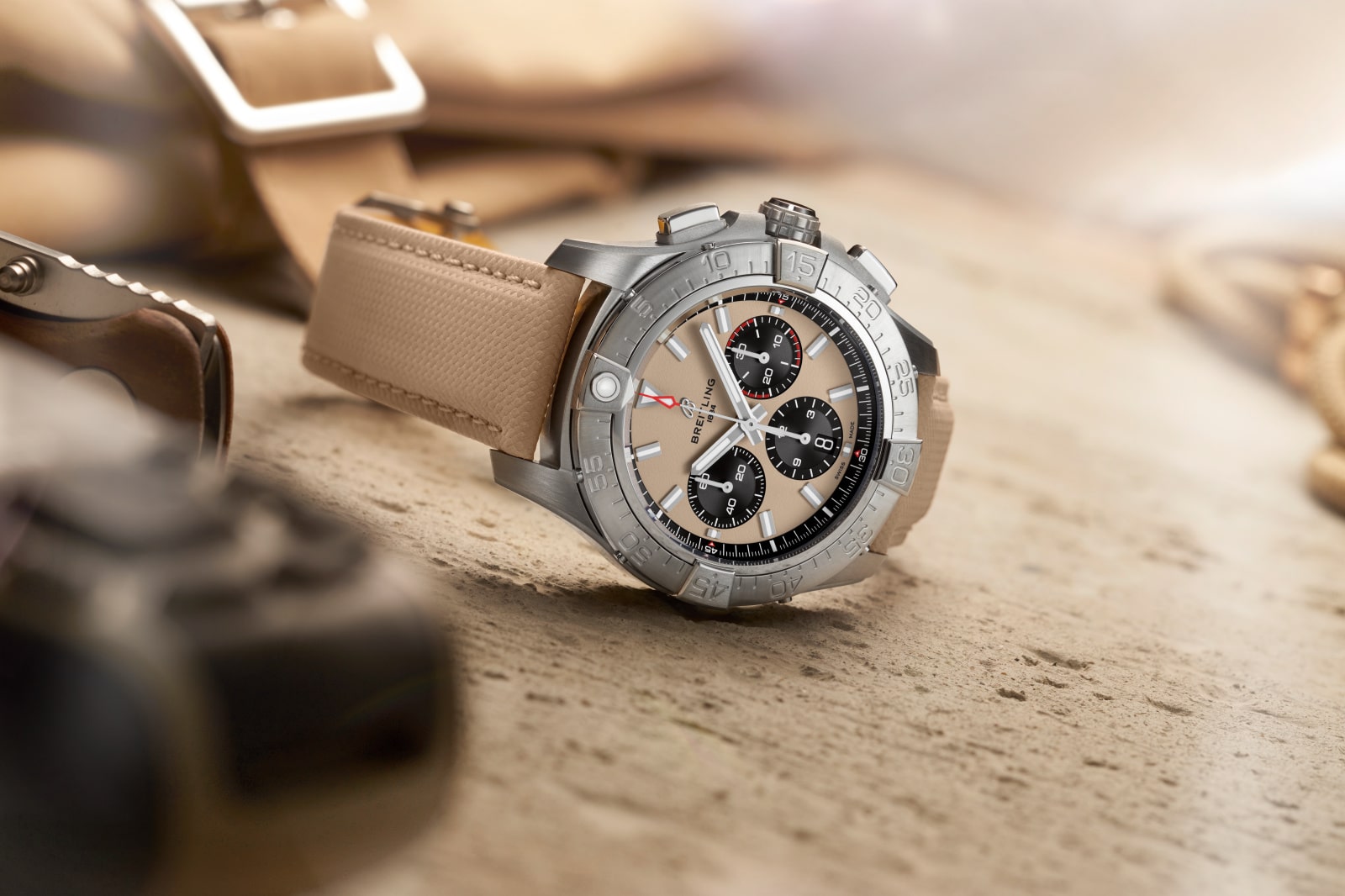 Avenger B01 Chronograph 44 - Baige