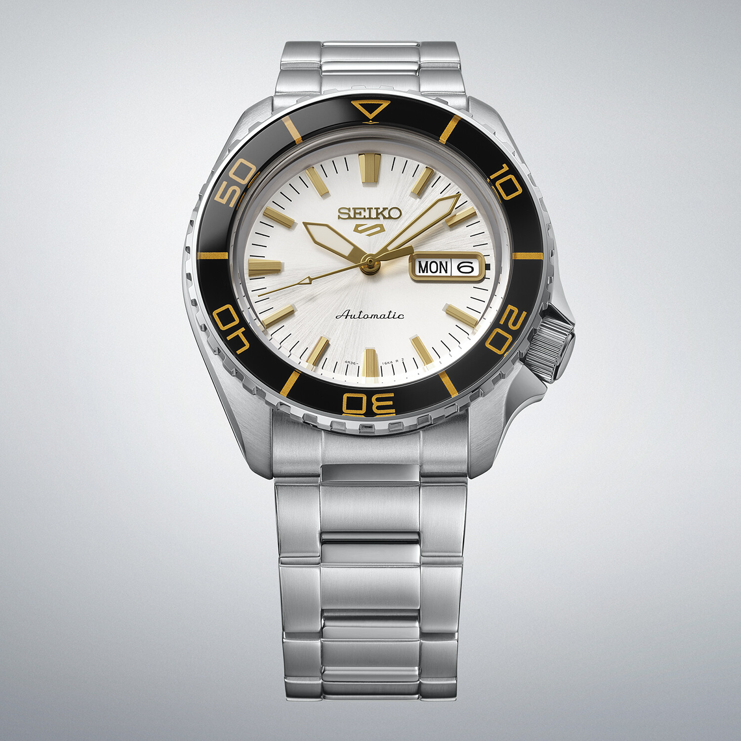 Seiko 5 Sports - Automatik  - 42.5mm - Weiß / Gold