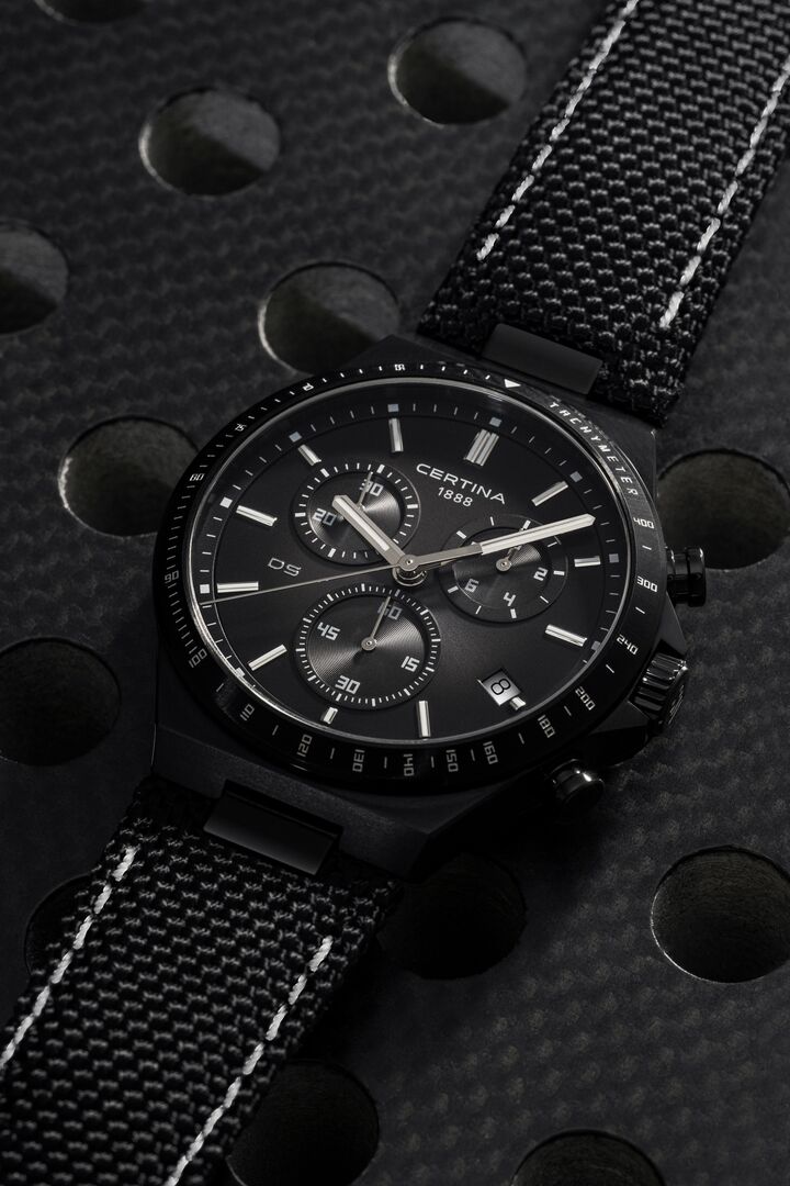 DS-7 Chronograph Quartz 41mm  - Schwarz